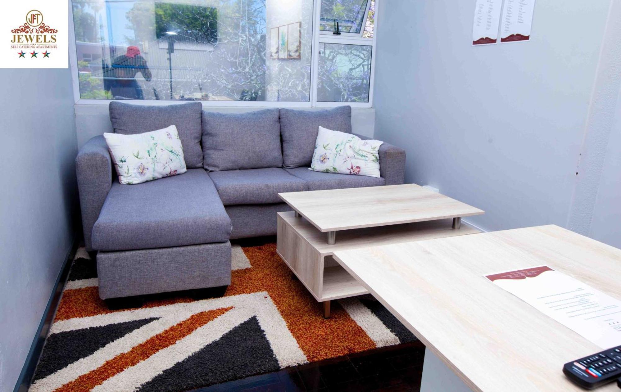 Jft Self Catering Units Bed & Breakfast Източен Лондон Екстериор снимка
