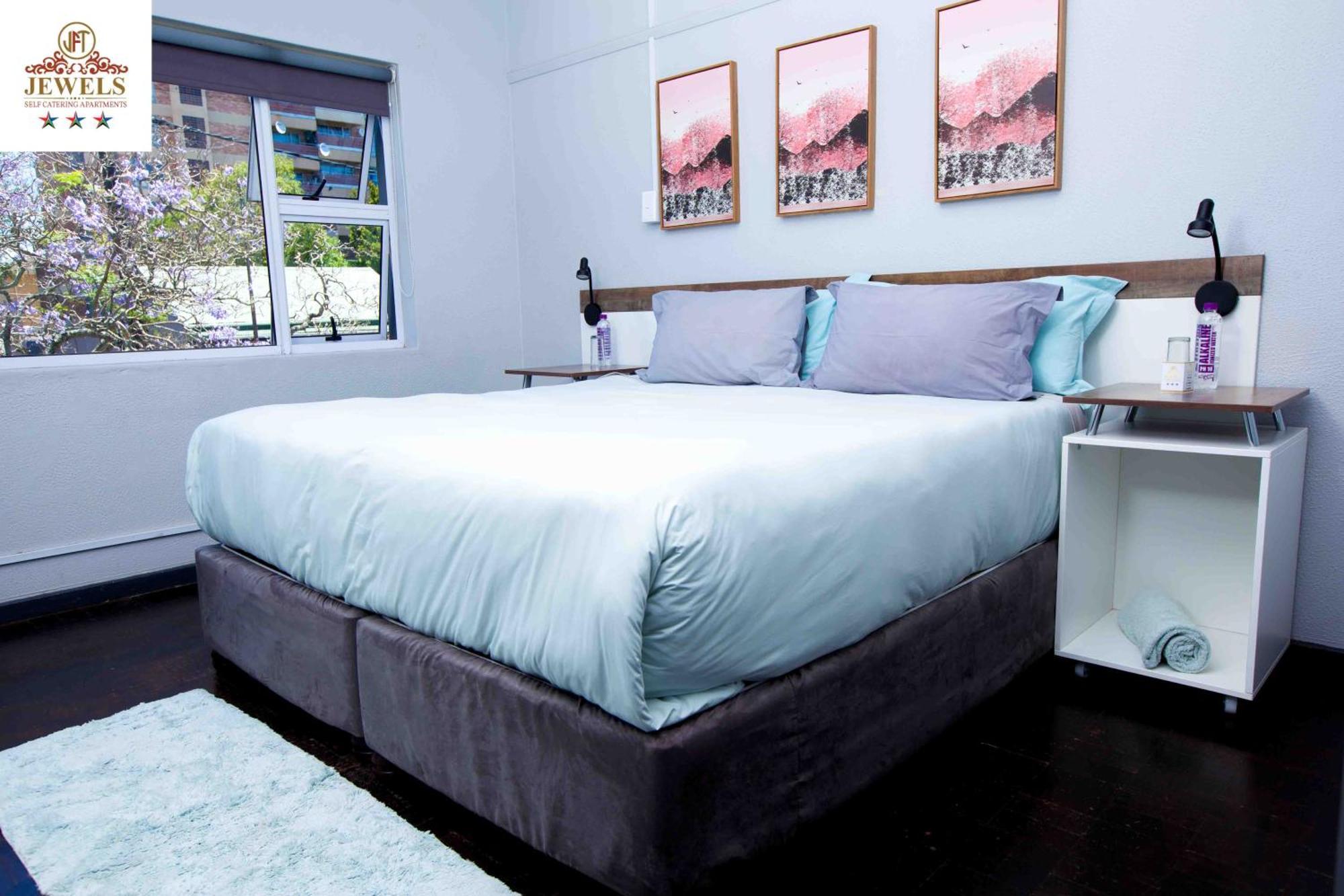 Jft Self Catering Units Bed & Breakfast Източен Лондон Екстериор снимка