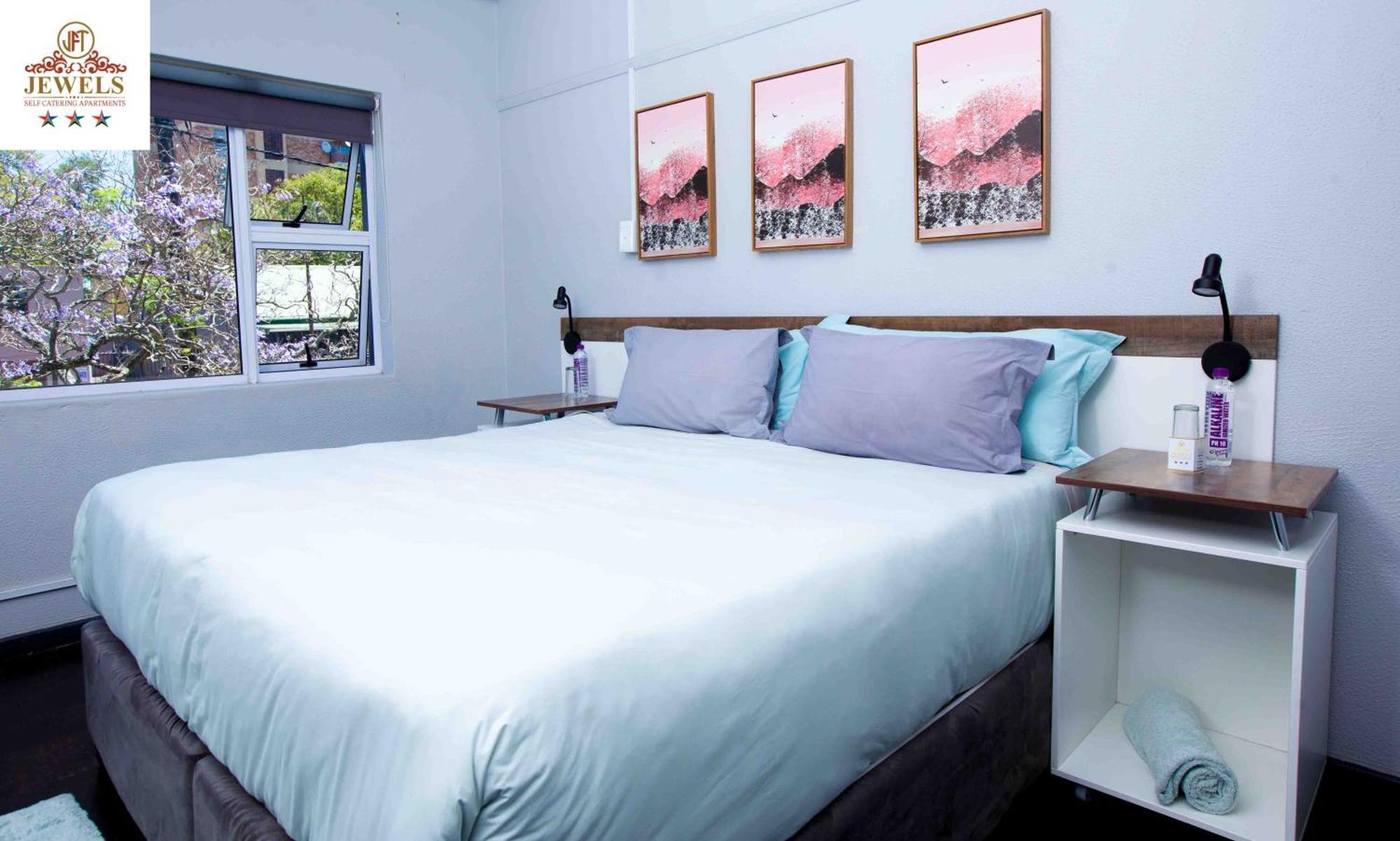 Jft Self Catering Units Bed & Breakfast Източен Лондон Екстериор снимка