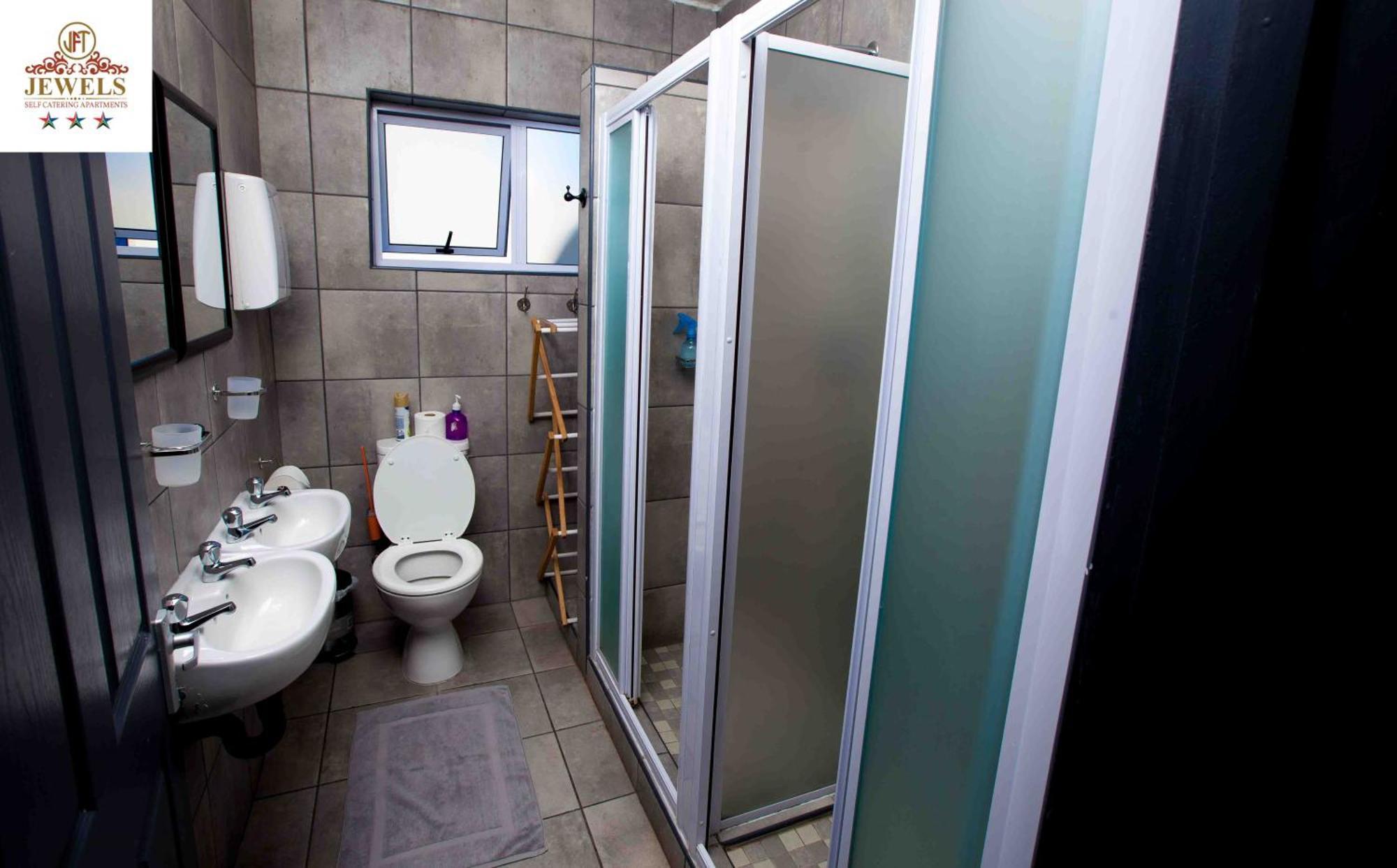 Jft Self Catering Units Bed & Breakfast Източен Лондон Екстериор снимка